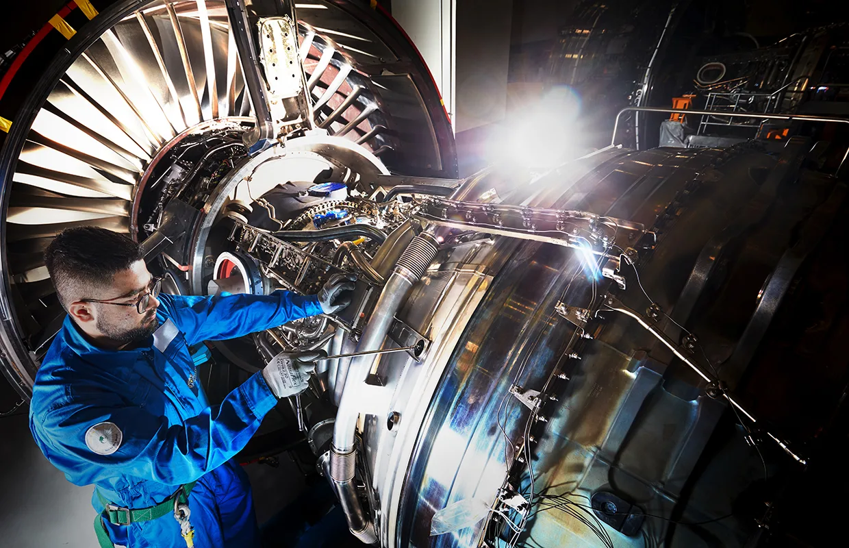 Hong Kong Aero Engine Services Limited