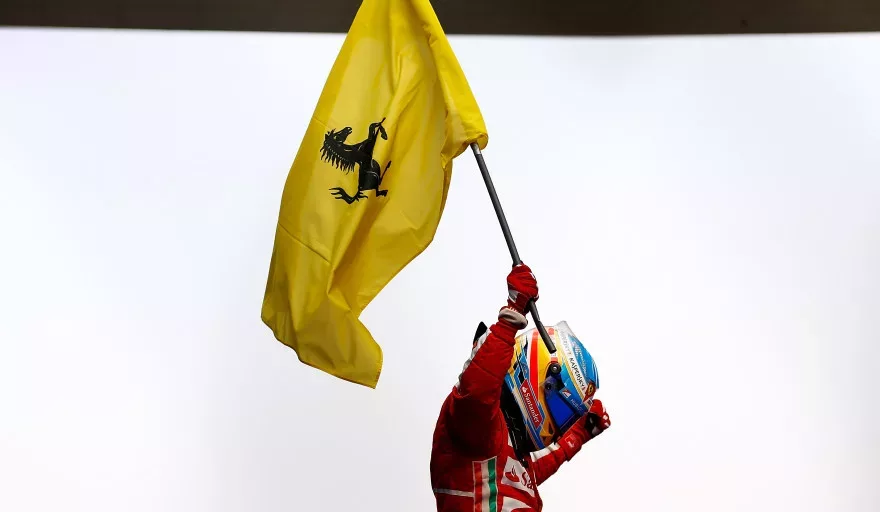 Alonso wins Chinese GP