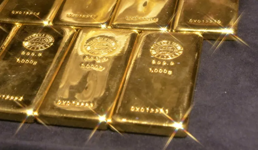 China 'Credit Crunch' sees Investors Purchase Gold En Masse