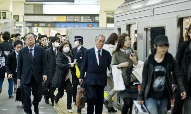 Japan's economy "recovering moderately" says BoJ