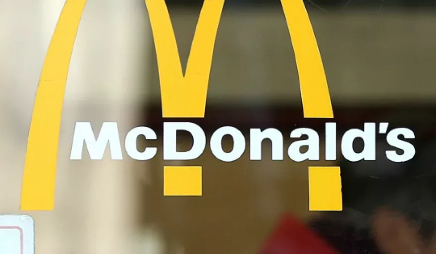 McDonald’s Singapore emerges as the “Best of the Best” in Best Employers Singapore 2015