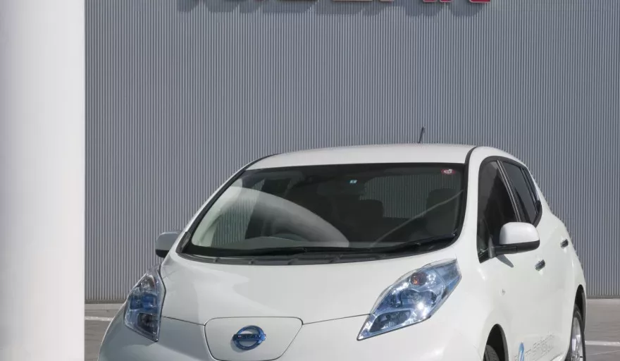 Nissan Unveils New All-Electric Car
