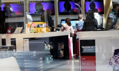 Sony posts quarterly loss