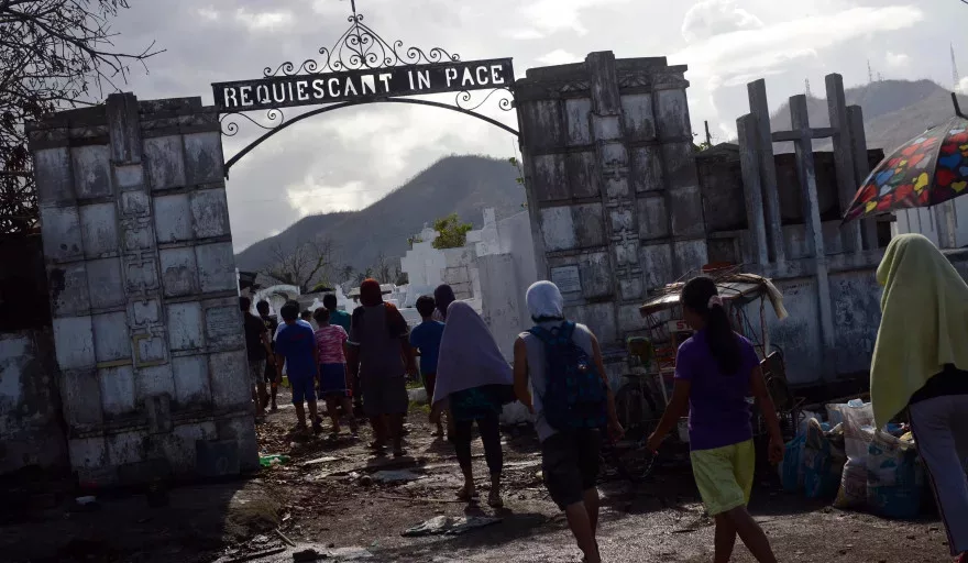 Typhoon Haiyan death toll rises over 5