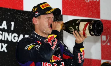 Vettel wins Singapore GP